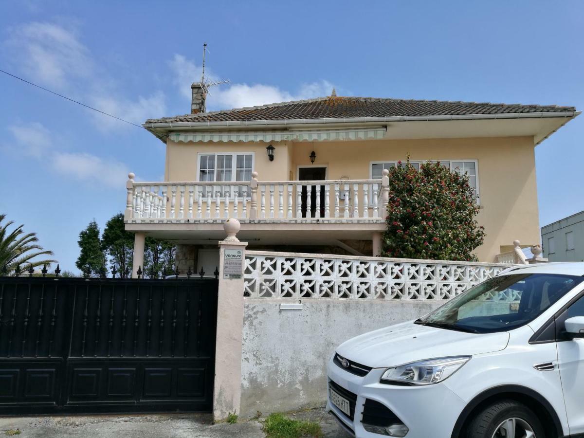 Chalet Vacacional En Segunda Linea De Playa Foz Exterior photo